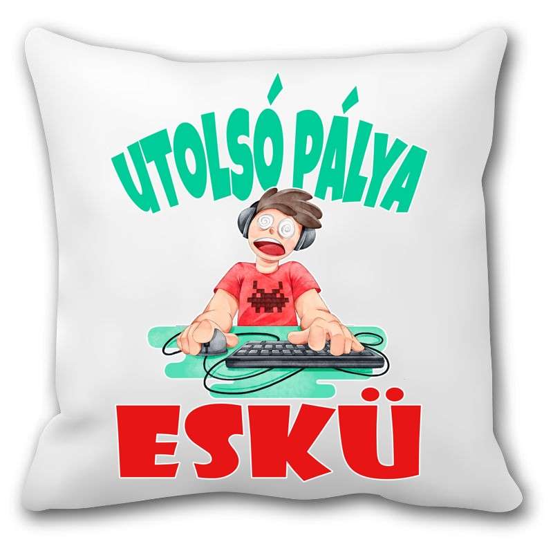 Párna Utolsó pálya eskü 221211 001