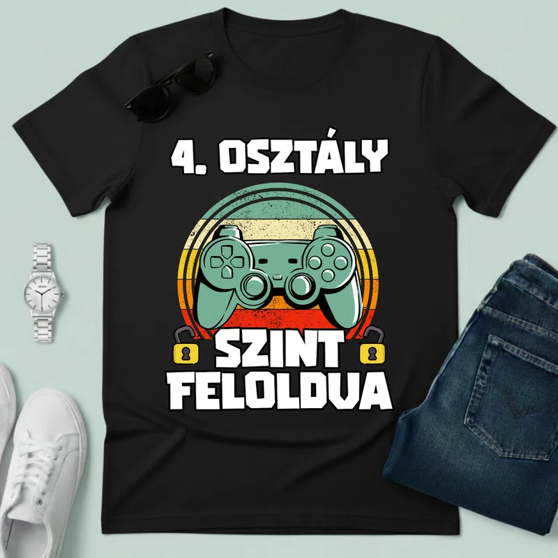 4. Osztály Szint Feloldva Retro Gamer Ballagás - Férfi póló - Fekete - Ballagás - Suli
