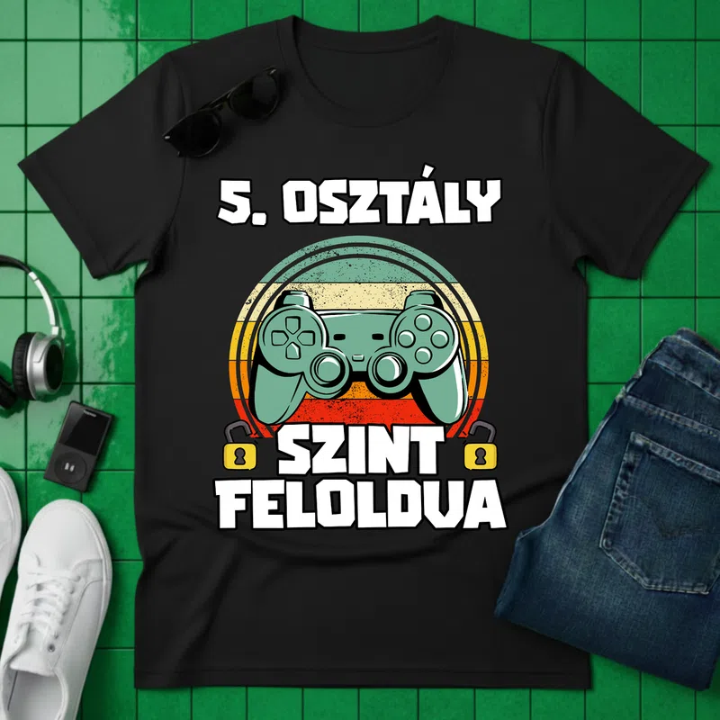 5. Osztály Szint Feloldva Gamer Retró Ballagás - Férfi póló - Fekete - Ballagás - Suli